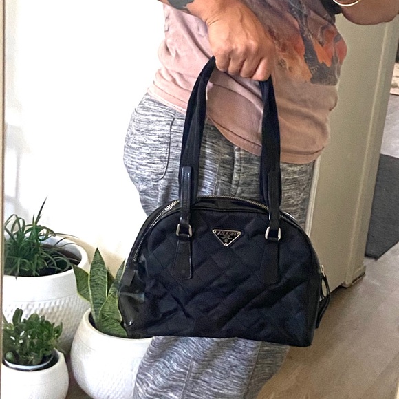 Prada handbag - Picture 8 of 13